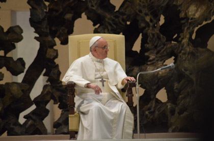 Papa se susreo s novinarima